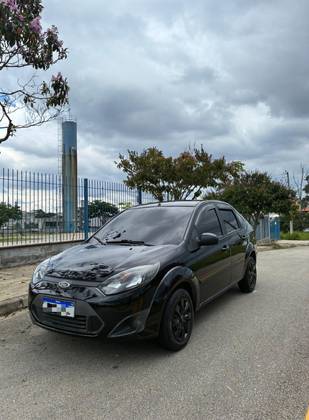 FORD FIESTA 1.6 ROCAM SEDAN 8V FLEX 4P MANUAL FORD FIESTA 1.6 ROCAM SEDAN 8V FLEX 4P MANUAL